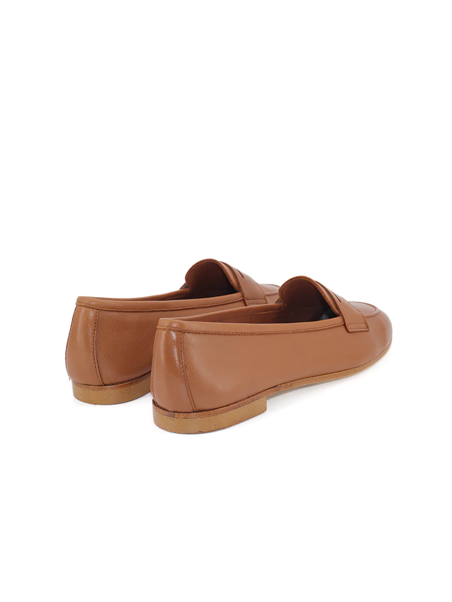 Mocasín Asunción mujer en piel color cuero – Hecho en España | Castellano® 1920 Madrid - Image 3