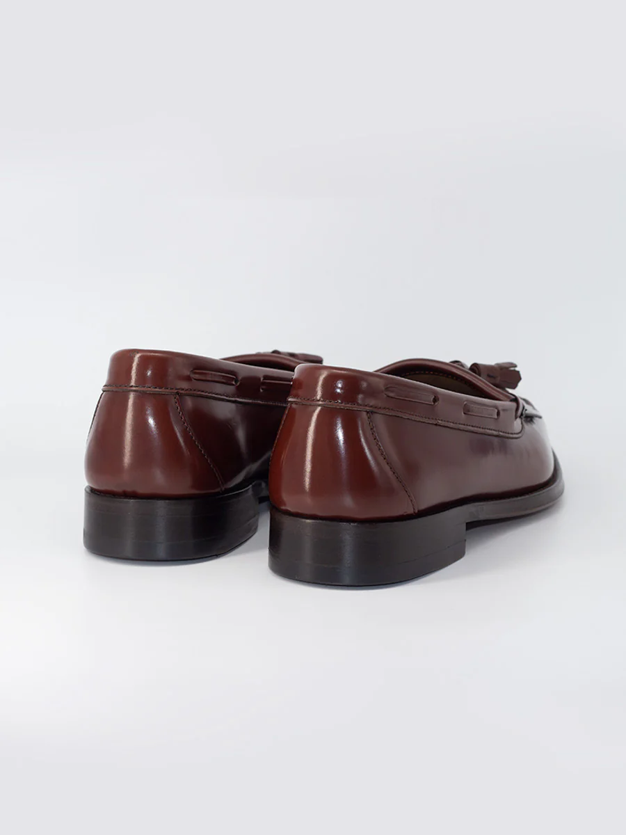 Mocasines de hombre 5545 piel flecos y borlas color red brown - Image 4