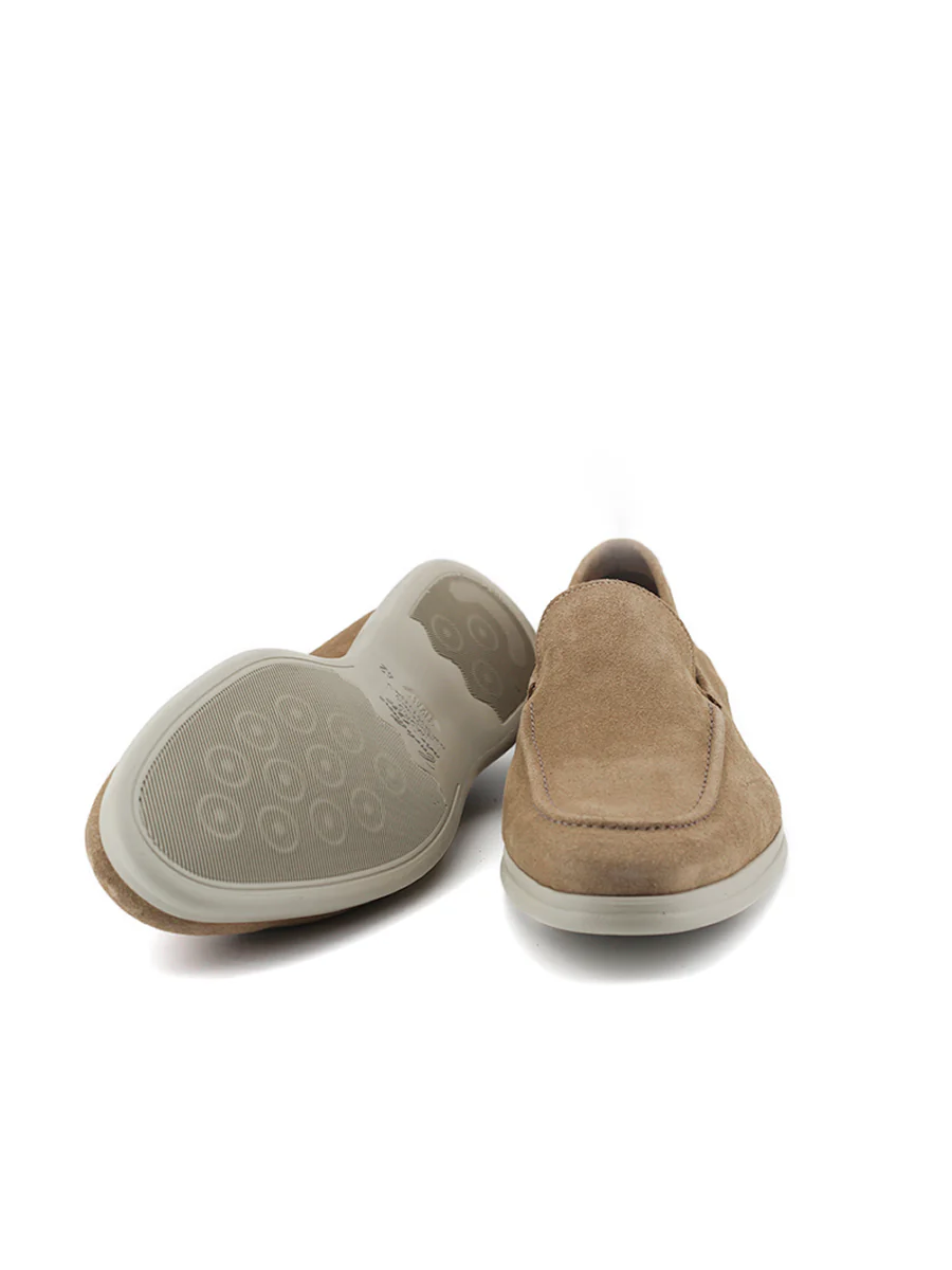 Mocasines de hombre modelo Cuba en piel serraje color taupe - Image 4