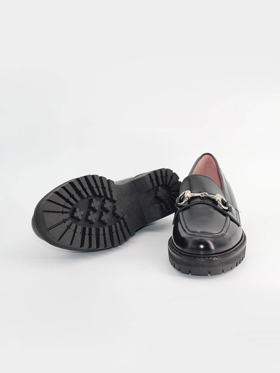 Mocasines Castellano® de piel para mujer - Modelo Santa Sofia color negro - Image 4